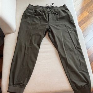 lululemon athletica Men's Dark Green Joggers